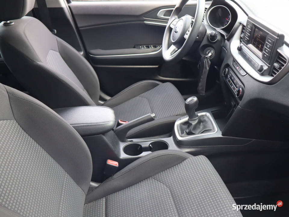 Kia Ceed 10 TGDI Katowice sprzedam