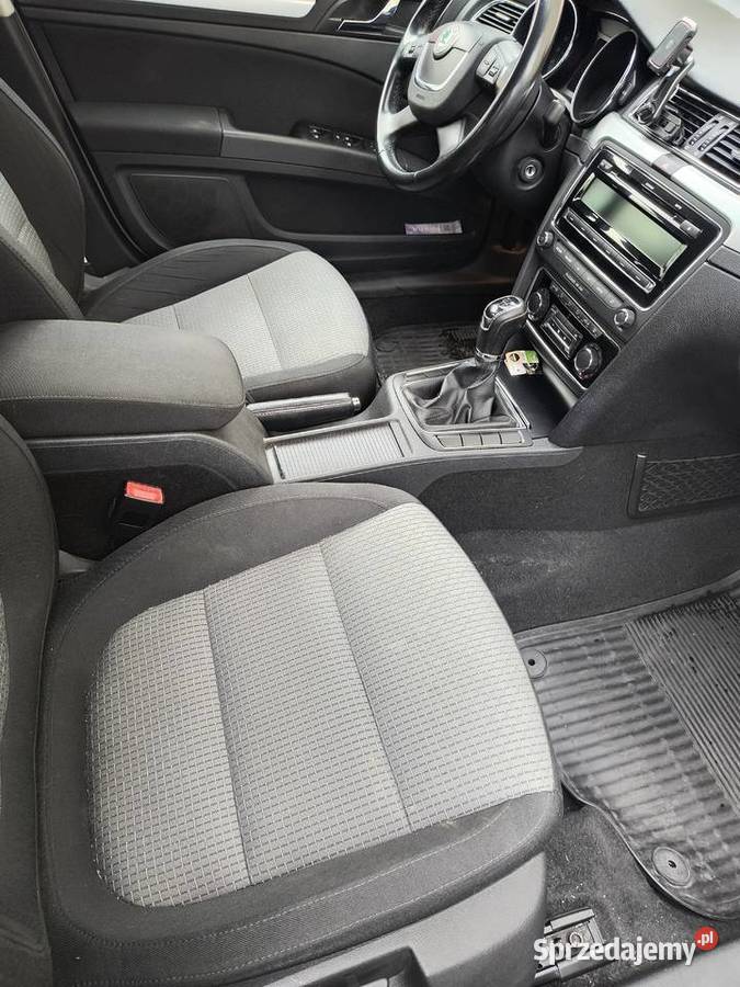 Skoda Superb z niskim przebiegiem nieuszkodzony Poznań