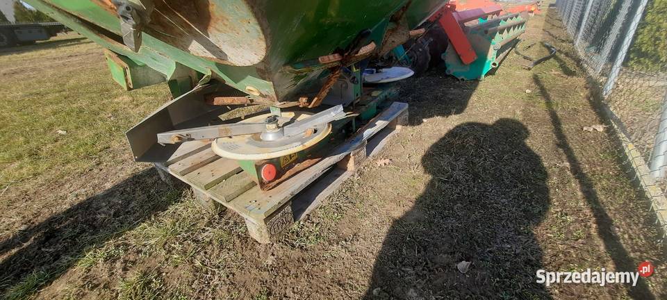 Rozsiewacz do nawozu AMAZONE ZAM 1500 2500 2700 Jastrowie