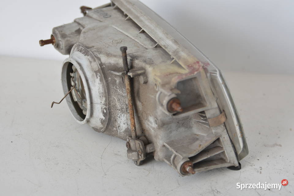 REFLEKTORY LAMPY TOYOTA COROLLA E8 śląskie Myszków