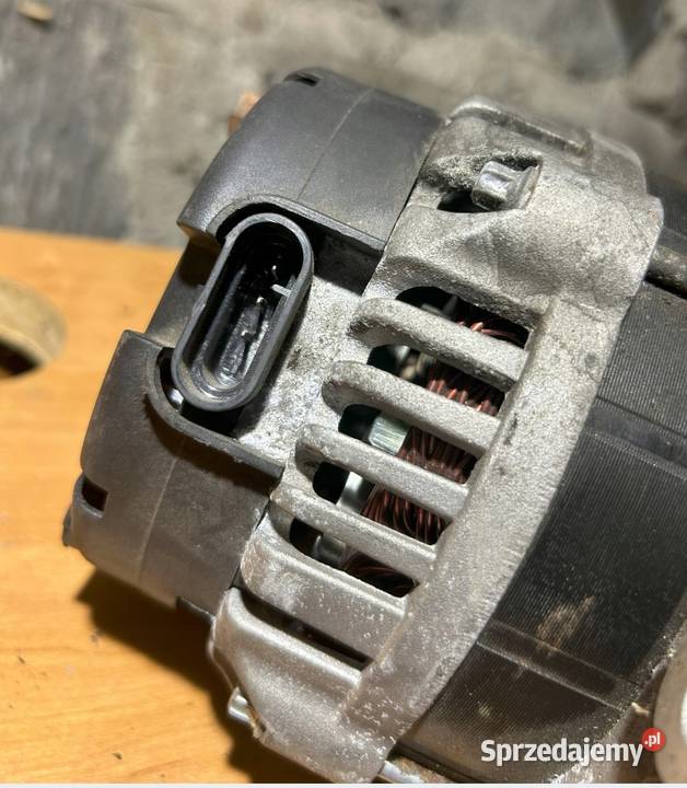 Alternator Opel Antara A 20 CDTI do regeneracji osobowe Układ elektryczny silnika Części samochodowe wielkopolskie