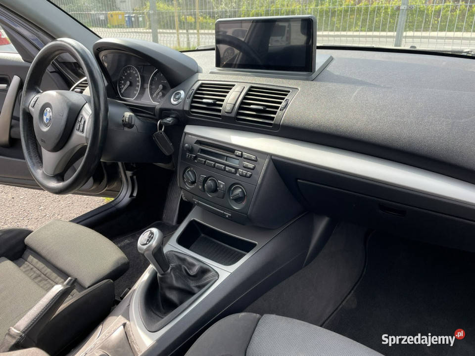 BMW 120 BMW 120 i 20150 Klima Model 2006 E87 270837km Syców