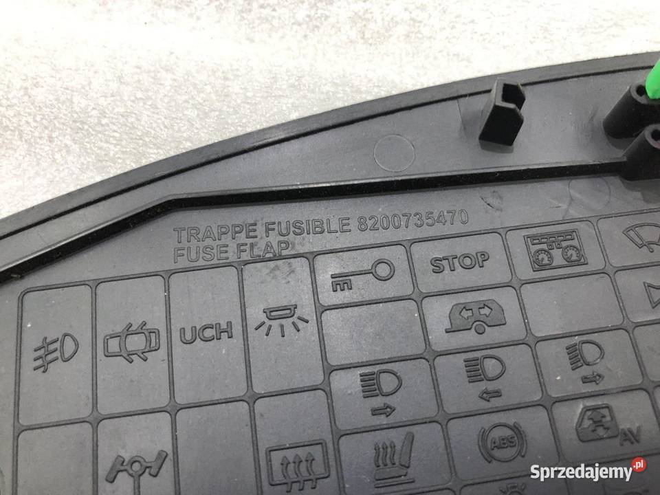 KLAPKA OSŁONA BEZPIECZNIKÓW DACIA SANDERO I osobowe Części samochodowe