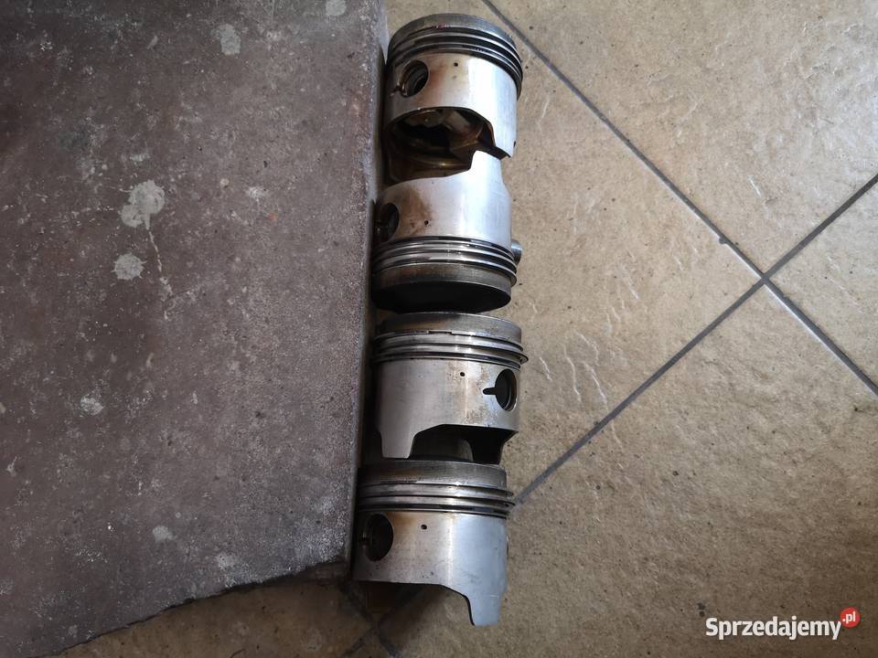 Tłoki z garbem Fiat Dohc 20 132 131 Mirafiori mazowieckie Warszawa