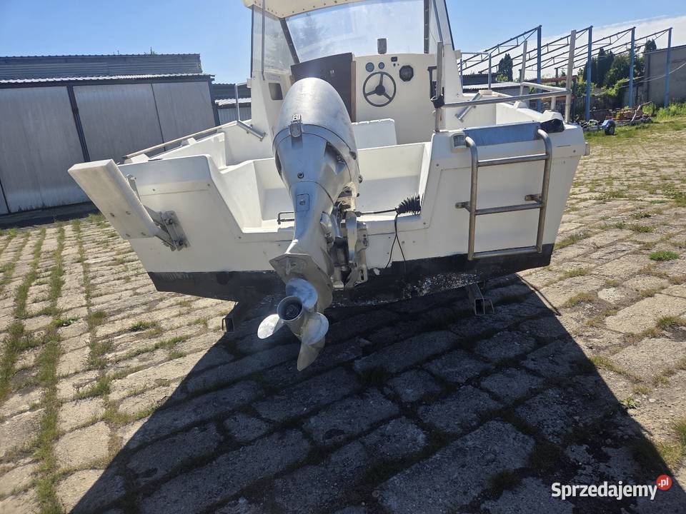 Łódz motorowa pilothouse gib sea Hajnówka