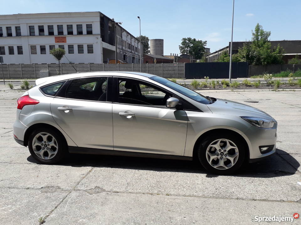 Sprzedam ford focus 2015 16 benzyna 125 zmieniarka CD Ozimek sprzedam