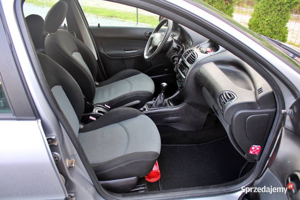 SW 2003r 14 Salon Polska 206