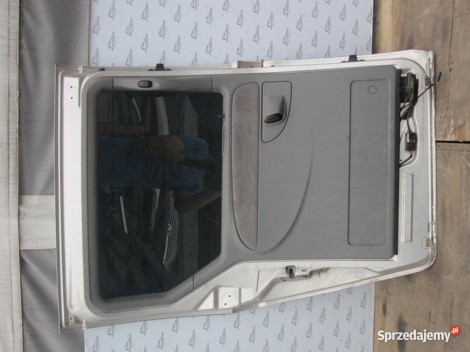 GRAND VOYAGER IV 06r drzwi lewe boczne