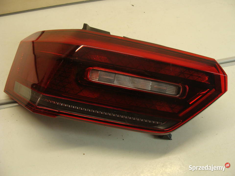 VW ID3 ID3 LAMPA TYLNA LEWA IQ LIGHT 10A945207C