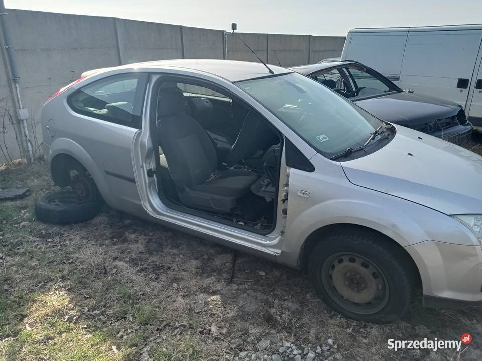 Ford Focus 16 74 kW 2006 r dawca części Szklarka Myślniewska