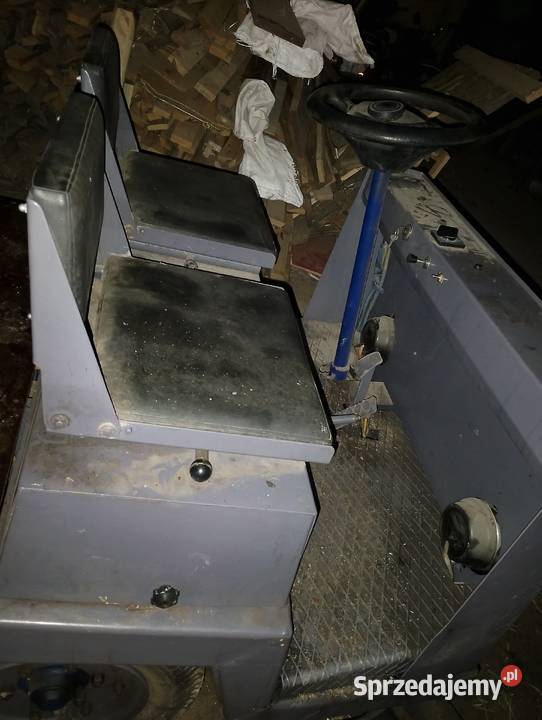 Pojazd elektryczny silnik elektrycznywózek prl