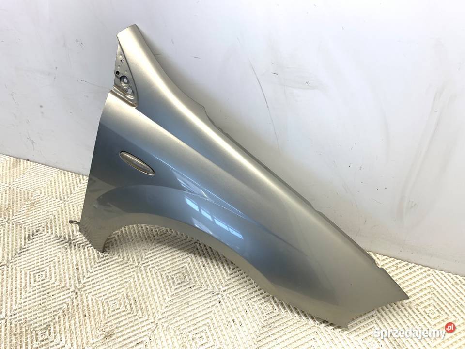 BŁOTNIK PRAWY PRZÓD FIAT CROMA Hatchback SREBRNY