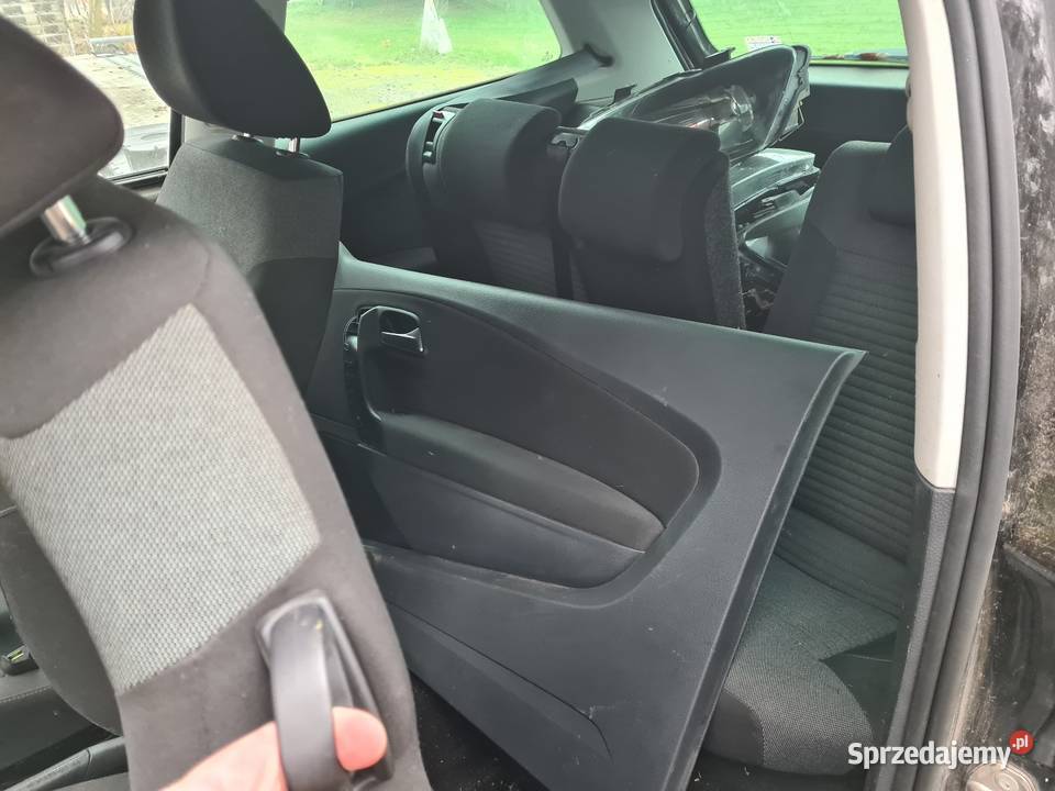 Vw polo 6R uszkodzony z francji na części L041 manualna Proszowice sprzedam