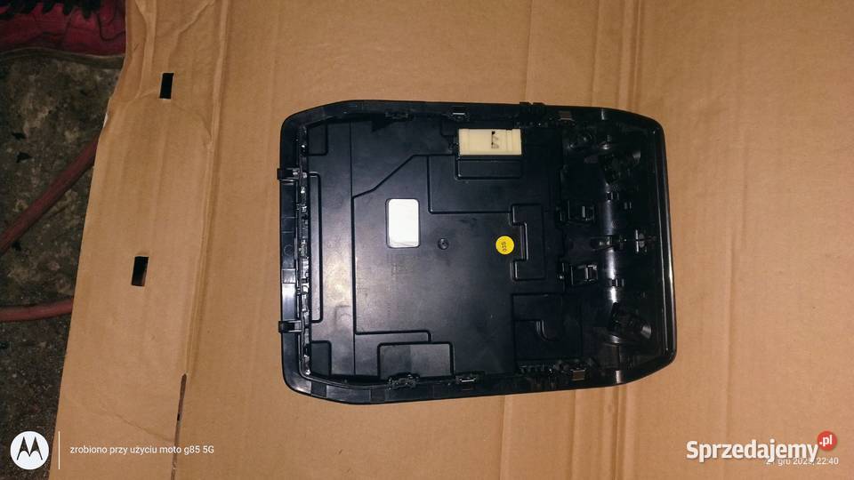 VW Golf 8 lampka podsufitki czarna 5H0