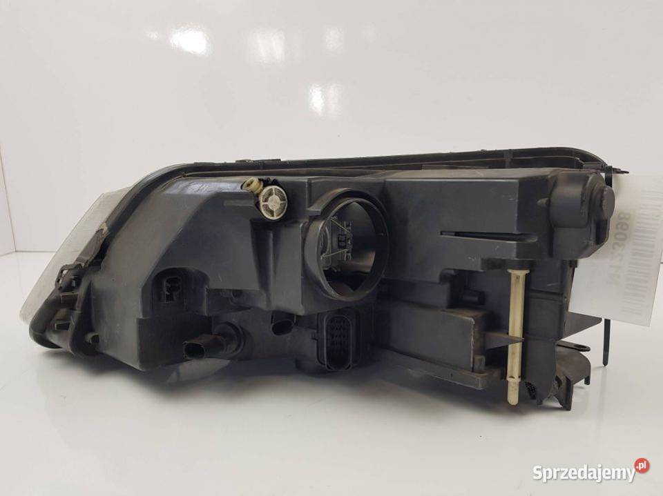 LAMPA PRAWA PRZÓD BIXENON VW PHAETON osobowe Lipno