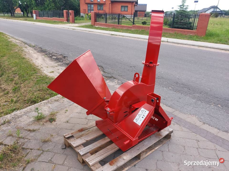Rębak do gałęzi tarczowy z wyrzutem zrębki Mroczków Duży sprzedam