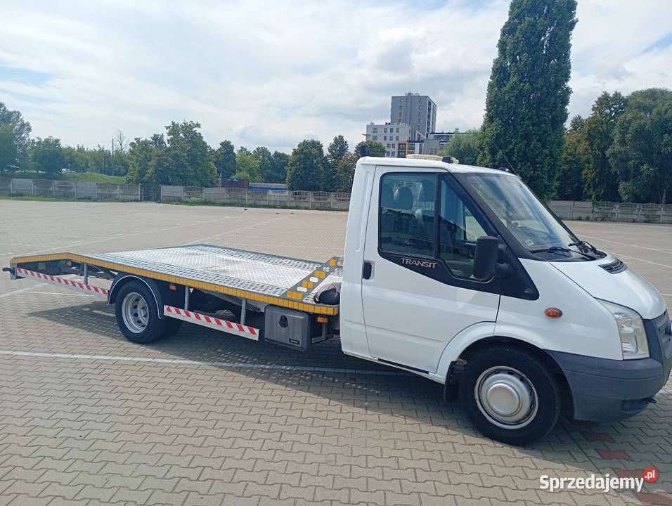 Laweta Ford Transit Pomoc Drogowa Rok produkcji 2016 Ford