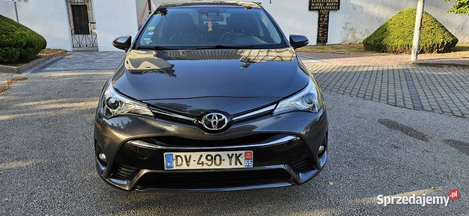 TOYOTA AVENSIS 2015 R 20 Avensis Chmielnik