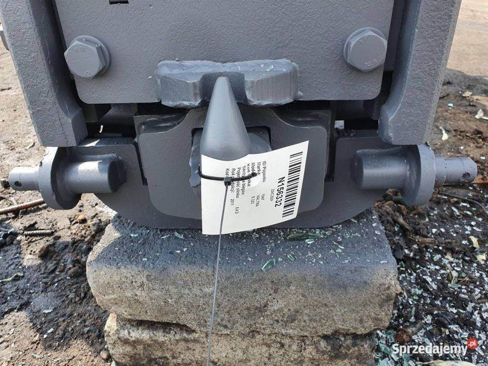 ZACZEP TYLNY VALTRA S 323 HITCH DOLNY 2011 osobowe kujawsko-pomorskie Lipno