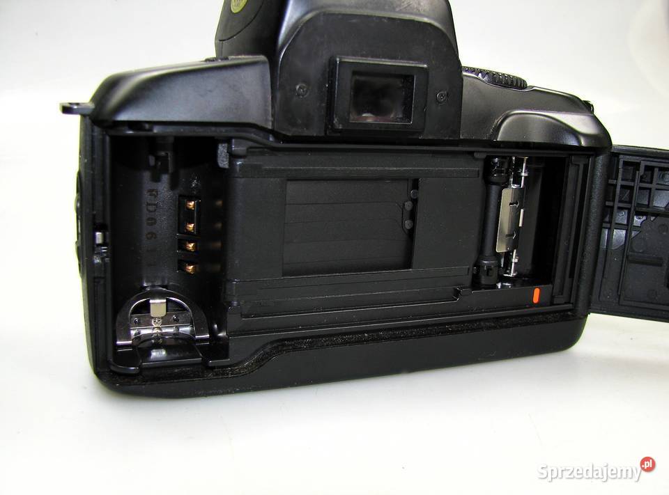 APARAT CANON EOS 750 body APARAT FOTOGRAFICZNY świętokrzyskie Brody sprzedam