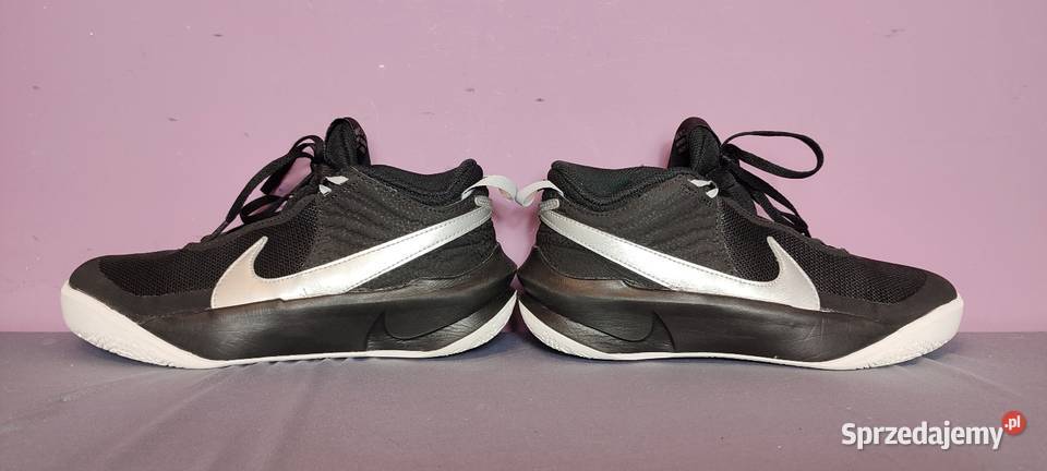 Buty Nike Team Hustle do koszykówki rozmiar 375 sprzedam