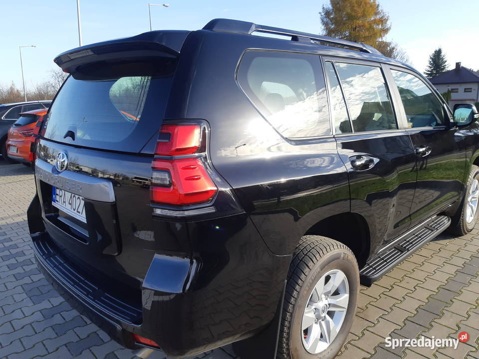 Toyota Land Cruiser salon nowy przebieg 2 750 elektryczne lusterka Radomsko