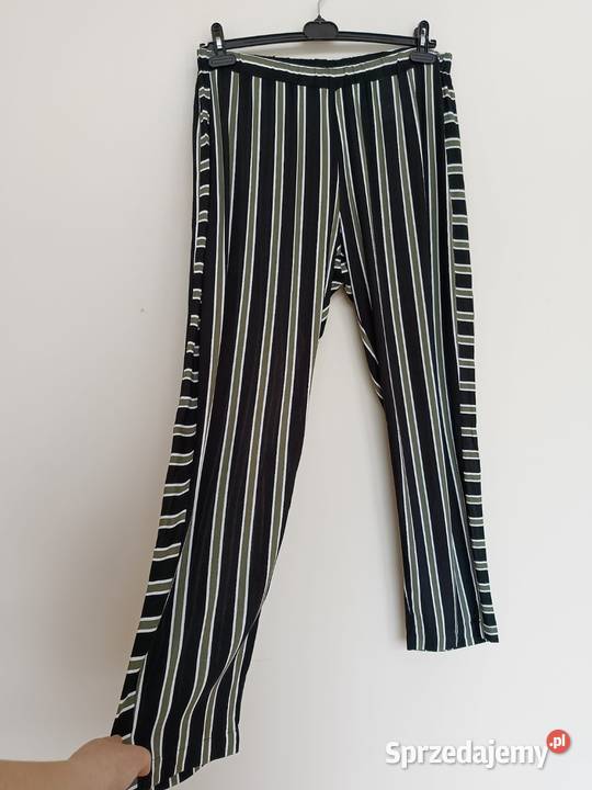 Choise Czarne spodnie w białe i oliwkowe paski r Spodnie pomorskie sprzedam
