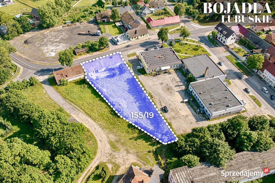 Na sprzedaż działka z trzema budynkami Bojadła