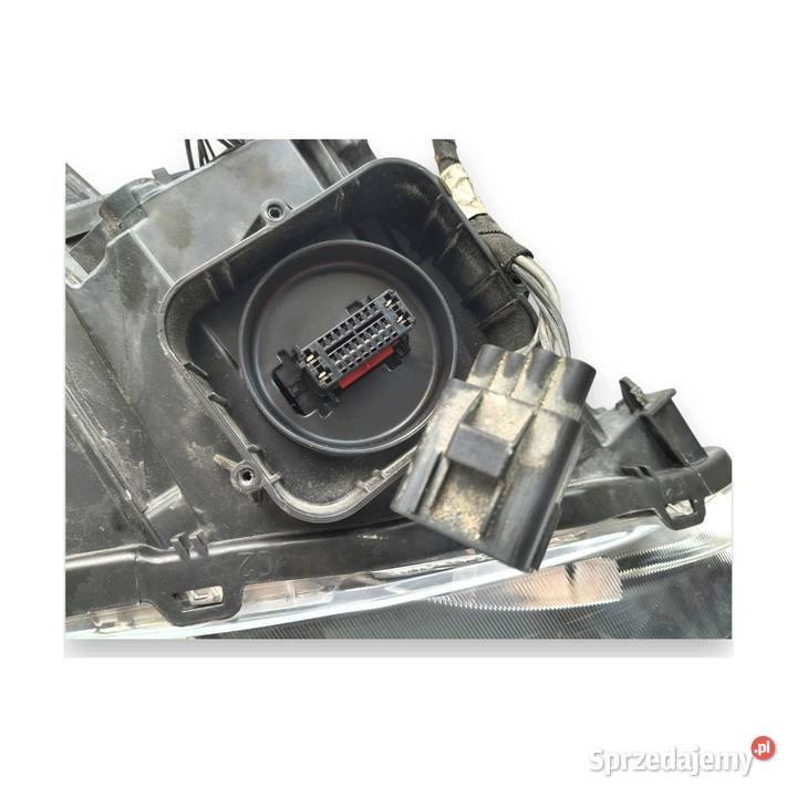 LAMPA LEWA Volvo XC60 LIFT 2013 XENON lewy przód osobowe
