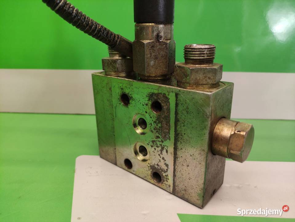 Zamek hydrauliczny 236199 Siłownika Manitou MT
