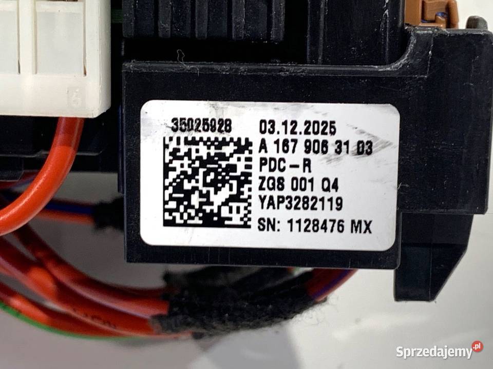 SKRZYNKA BEZPIECZNIKÓW MERCEDES GLE A1679063103 sprzedam