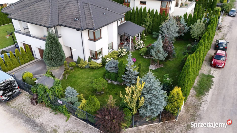 Dom 180 m2 mazowieckie Kiełpin z pięknym ogrodem
