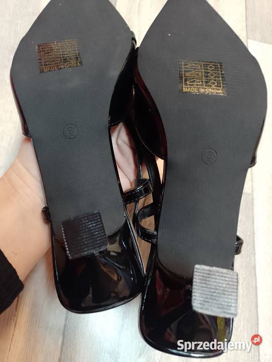 4041 Czarne czółenka wieczorowe z odkrytą piętą Kraków