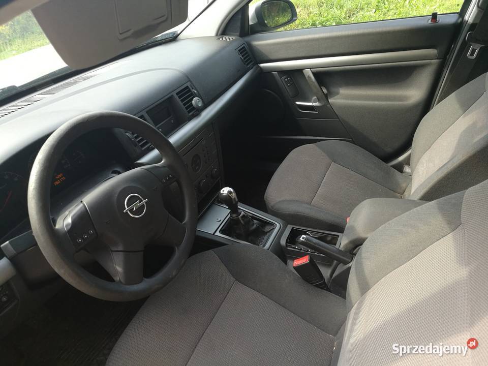 Sprzedam OPEL VECTRA 2003 r Czudec