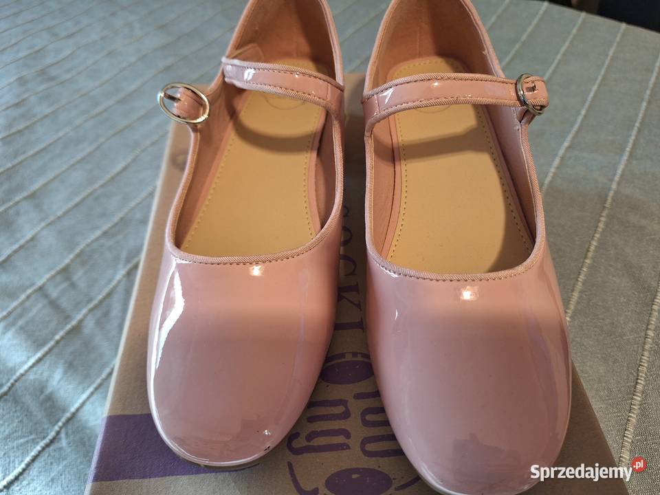Buty lakierkowe blady róż Trzewiki i półbuty małopolskie Kraków