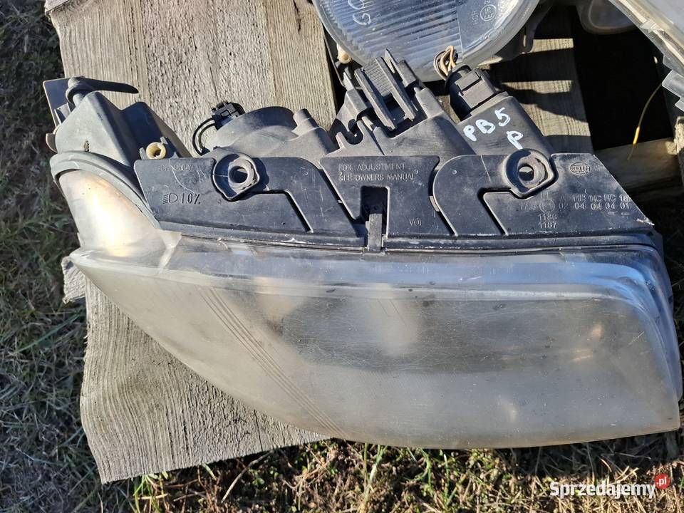 Lampa Prawa Przód Volkswagen Passat B5 FL Wisznice
