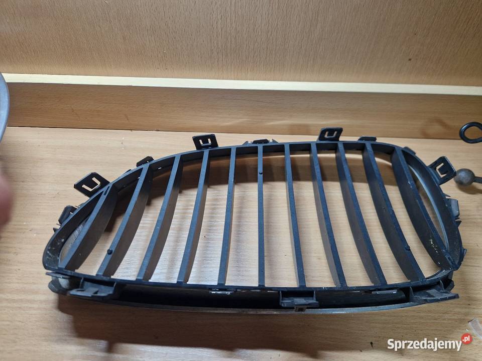 ATRAPA GRILA NERKI BMW E60 E61 7065702 Bydgoszcz