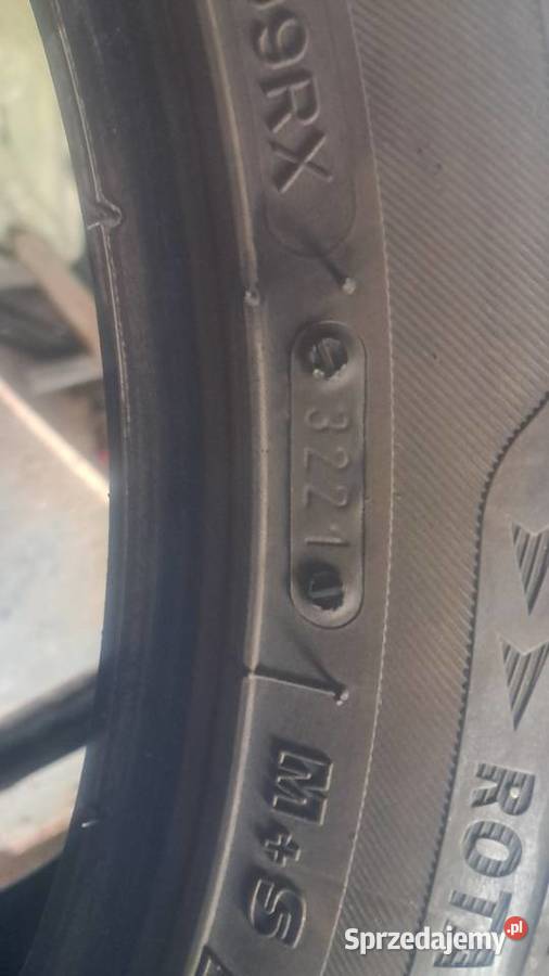 Opony wielosezonowe 235x45x18 Samochodowe sprzedam
