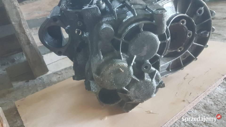 Skrzynia biegów sharan 2002 19tdi auy 115 skrzynie biegów Piestrzec sprzedam
