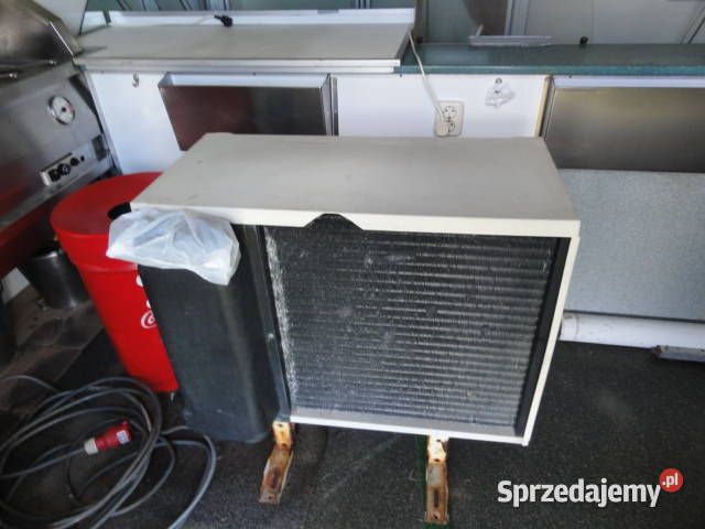 Kontener gastronomiczny z wyposażeniem7x350m Gastronomia Kawno