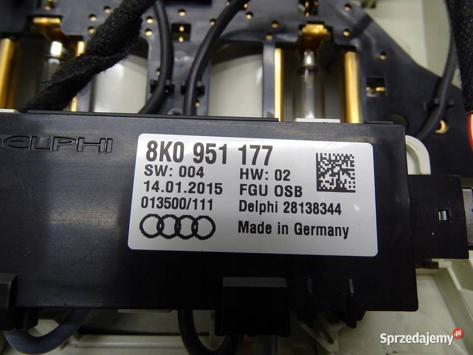 LAMPKA OŚWIETLENIE KABINY PODSUFITKI AUDI A5 8T
