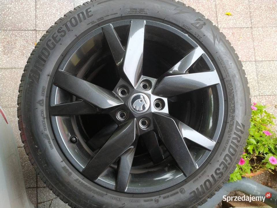 Oryginale felgi Skoda Lyra 17 opony zimowe