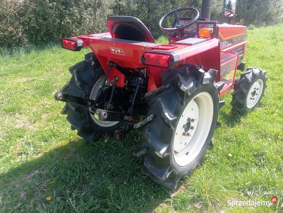Ciągnik 4x4 yanmar 20 mega stan