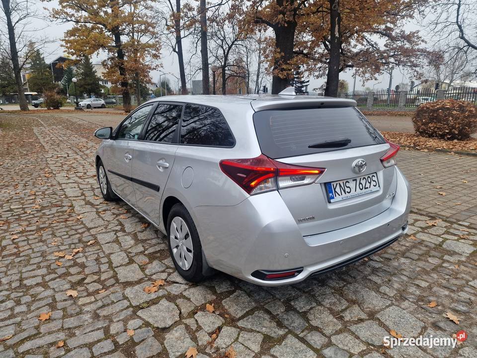 Toyota Auris Kombi 14 D4D z polskiego salonu Barcice sprzedam