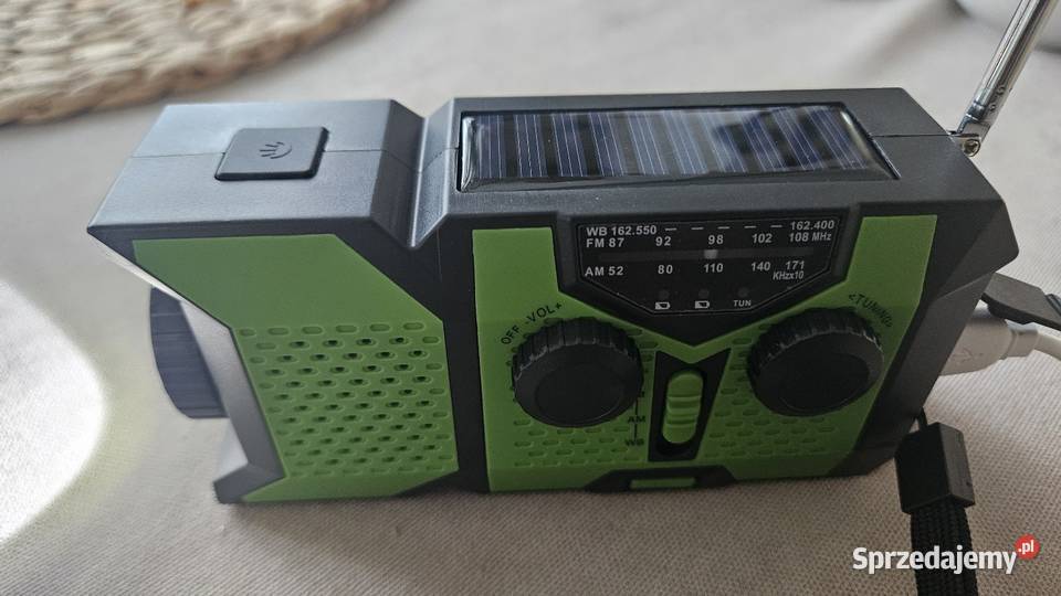Niezbędnik na czas wojny Radio powerbank latarka sprzedam