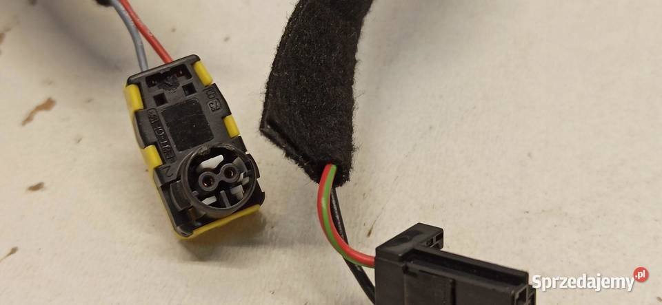 DACIA DUSTER II WIĄZKA DESKI KOKPITU 240180182V osobowe Materiały instalacyjne