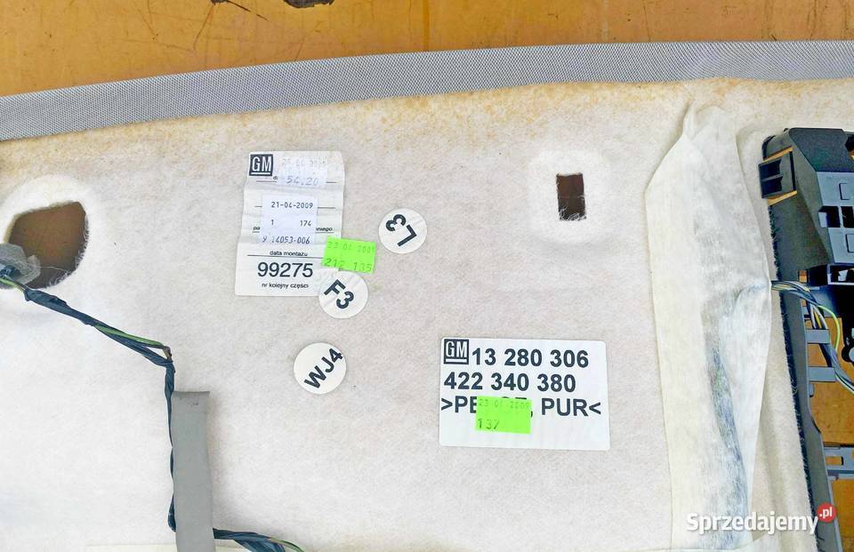 OPEL INSIGNIA A KOMBI PODSUFITKA 13280306 Radom