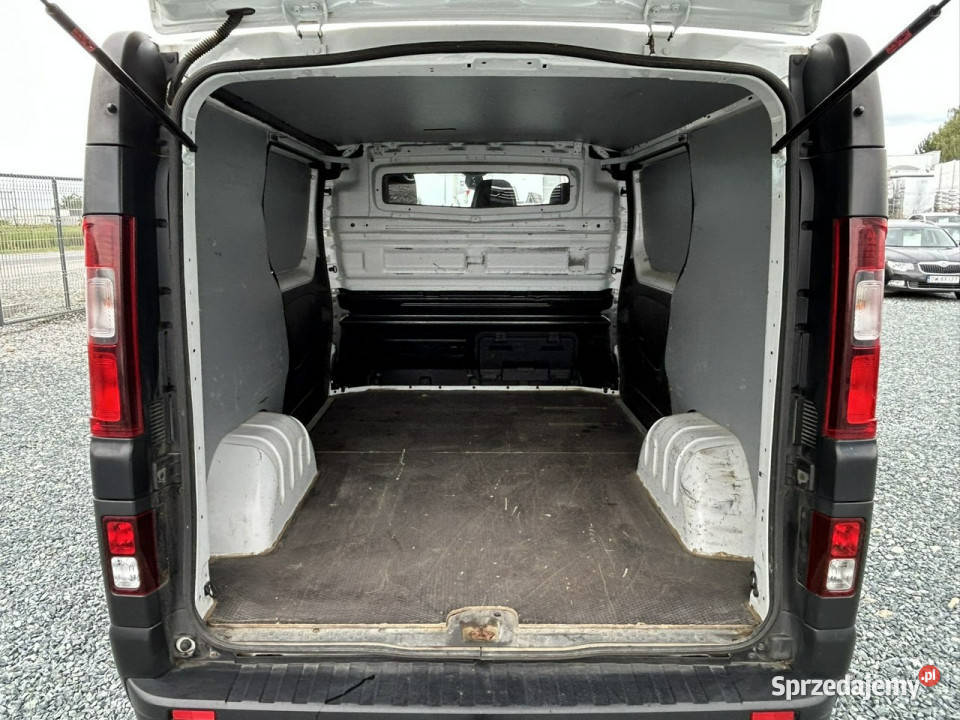 Renault Trafic 16 dCi 120 2015r klima navi