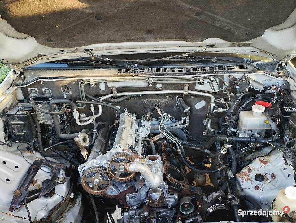 Mitsubishi Pajero 35 V6 GDI Pajero Drągowina
