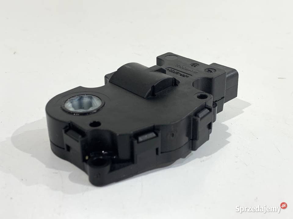 SILNIK NAGRZEWNICY MERCEDES T946104A GLE 1518